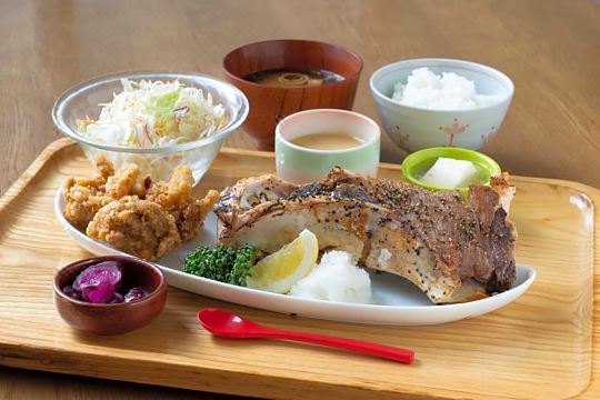 우니조 인 나고야 사카에 히가시