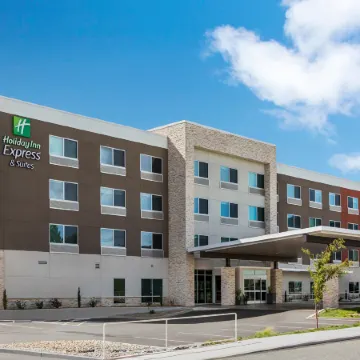 Holiday Inn Express & Suites UKIAH by IHG
