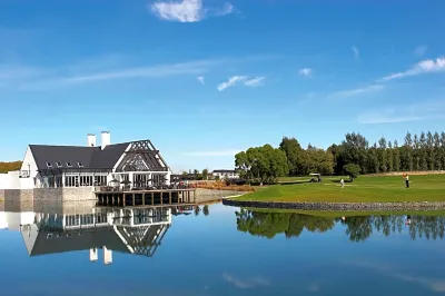 Peppers Clearwater Resort فنادق في Clarkville