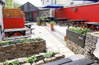 Rams Head Inn Hotels in Burrington