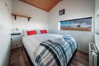 Blue View Cabin 6B with Hot Tub Hotels in Reykholt