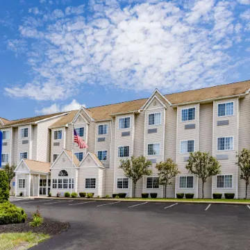 Microtel Inn & Suites by Wyndham Johnstown