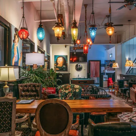 POSHPACKER Chengdu Flipflop Hostel