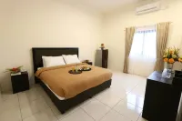 The Radiant Beber Hotels in Beber