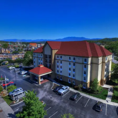 La Quinta Inn & Suites by Wyndham Pigeon Forge