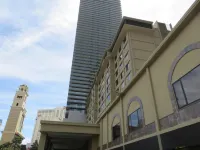 Jockey Resort Suites Center Strip