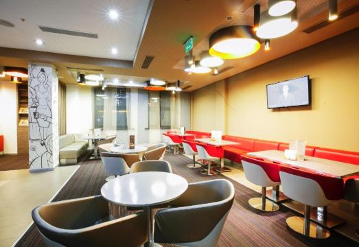 이비스 아스타나