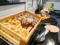 The Riverside Hotel - breakfast