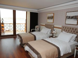 Phellos Suites Boutique Hotel