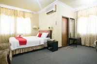 RedDoorz Plus Near Pelabuhan Bitung Hotel in zona Bawah Pohon Mangga Perum Dhea Permata
