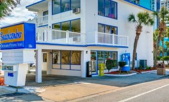 Beachcomber Inn & Suites