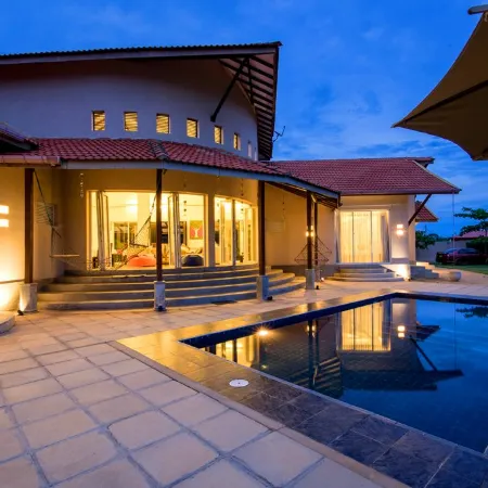 Kay Jay Beach House - Pasikudha