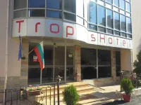 Tropics Hotel