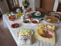 Marinella B&B Hotels in Cornale e Bastida