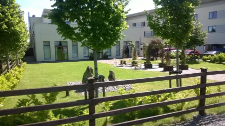 McWilliam Park Hotel Отели рядом с достопримечательностью «Knock Shrine»