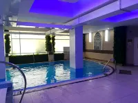 Hotel Nevis Wellness & Spa - Pools