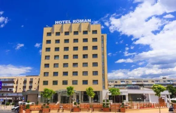 羅馬酒店，由杜布拉瓦商務度假村經營