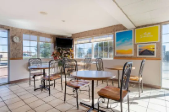 Days Inn by Wyndham Mountain Home