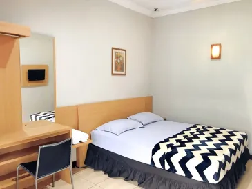 La Derra Hotel