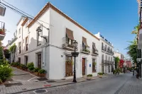 La Morada Mas Hermosa Hotels near Parque Infantil Playa de Puerto Banús