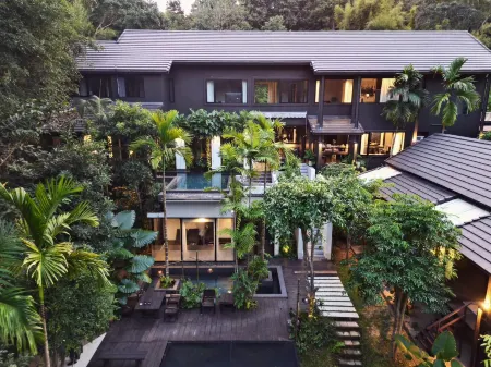 Safe House 168 Отели рядом с достопримечательностью «Elephant POOPOOPAPER Park Chiang Mai»