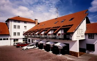 Hotel York Hotels in der Nähe von Pilsen Railway Station (Zeleznicni Stanice Plzen)