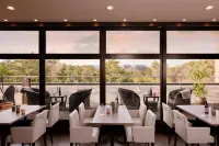 南千里クリスタルホテル 茨木のホテル