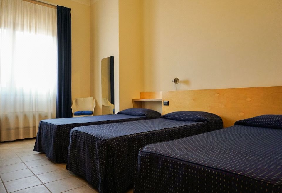 Albergo Ristorante Saverino - Valutazioni di hotel 3 stelle a Tonnara di  Bonagia
