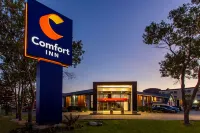 Comfort Inn South Hotels in Brossard