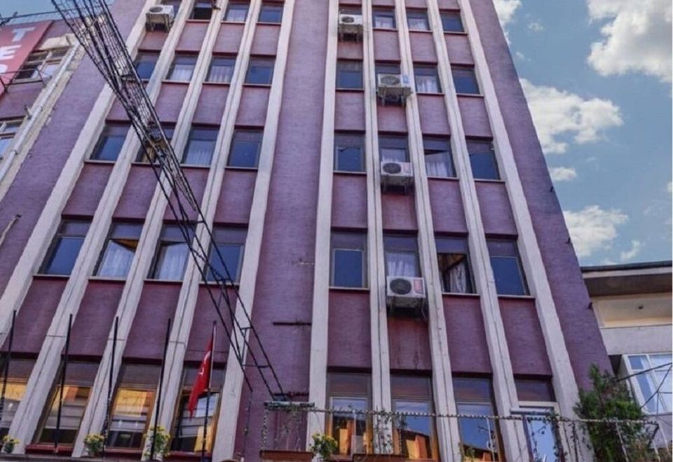 Grand Saray Hotel - Housity