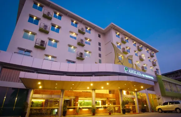 北乾巴魯昂卡薩花園酒店