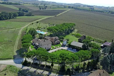 Poggio del Sole Hotels in Paciano