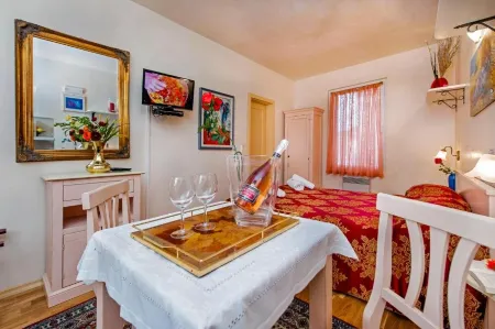 Residence la Carera Centro Storico Отели в г. Ровинь