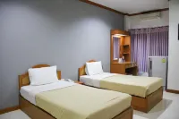 Dee Prom Hotel Hotels in Mueang Chaiyaphum