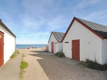 "Luzy" - 600m from the Sea Отели рядом с достопримечательностью «Sjorring Kirke»
