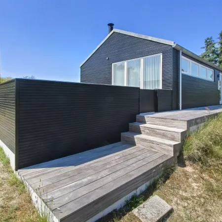 "Manni" - 800m from the Sea