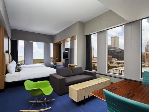 Aloft Tulsa Downtown - Quầy Bar
