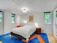 "Trixie" - 1km from the Sea