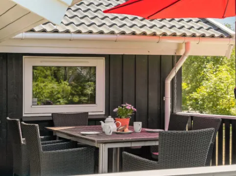 "Esaline" - 400m from the Sea