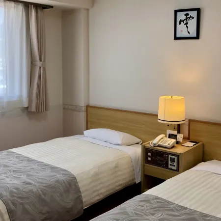 Wakayama Prince Inn Kainan Отели рядом с достопримечательностью «Храм Кимии-дэра»