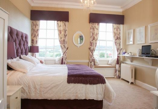 Nibley House - Housity