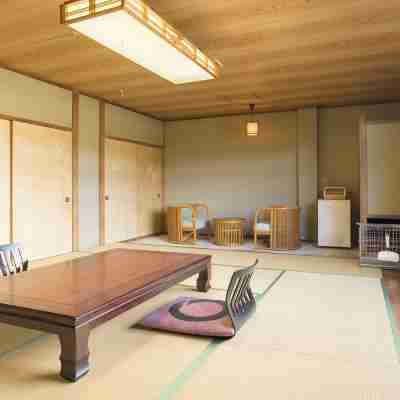 Yashio Onsen Onishi Kanko Hotel Rooms