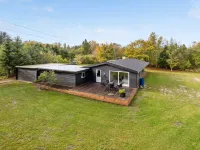 "Alida" - 1.1km from the Sea