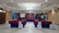 Ladja Hotel Sintang Hotels in Ladang