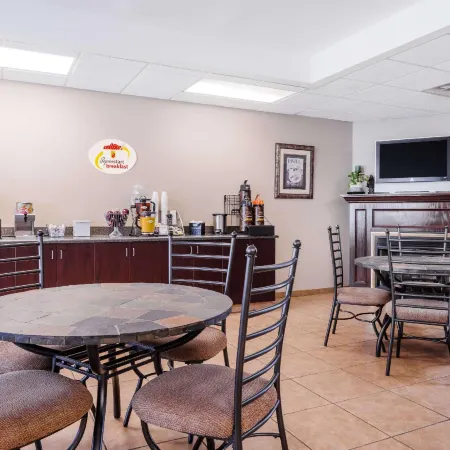 Super 8 by Wyndham Rainsville