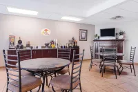 Super 8 by Wyndham Rainsville