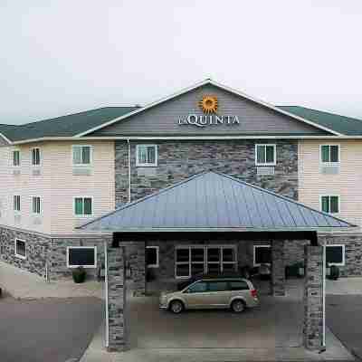 La Quinta Inn & Suites by Wyndham Fairbanks Airport Hotel Exterior