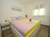 Marin Hotel a 