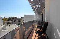 Essence Suites