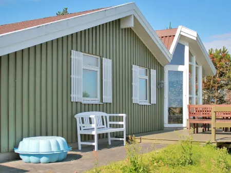 "Annick" - 300m from the Sea